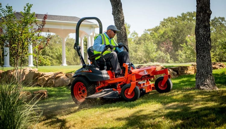 Kubota Z412KW-48 Lawn Mower