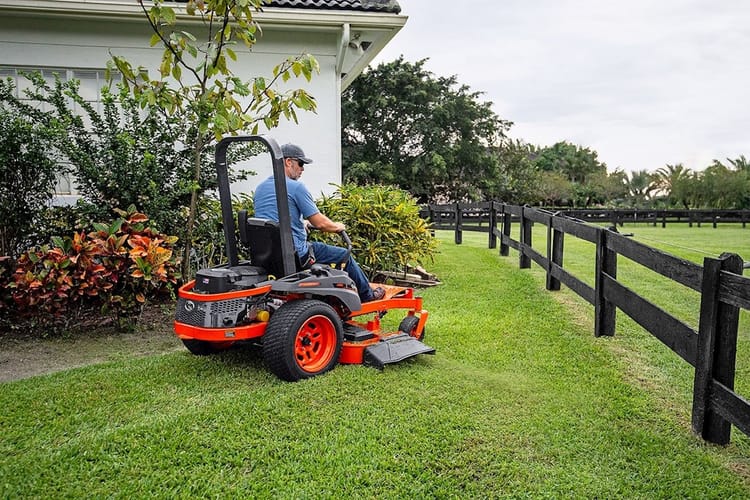 Kubota Z251KH-54 Zero-Turn Lawn Mower