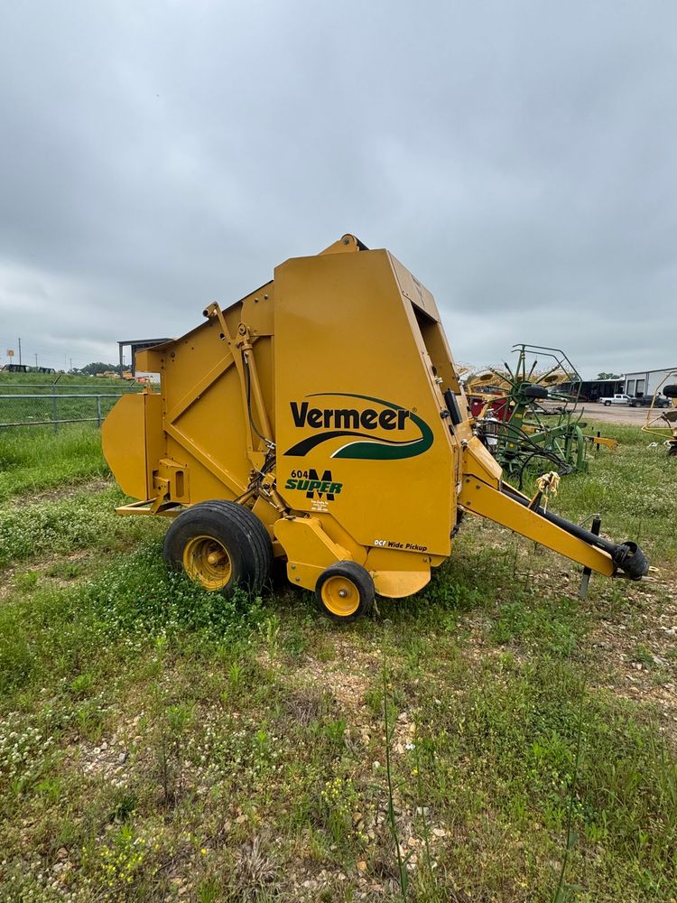 Used Vermeer 604 Super M Baler